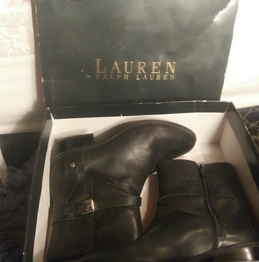 Ankle boots